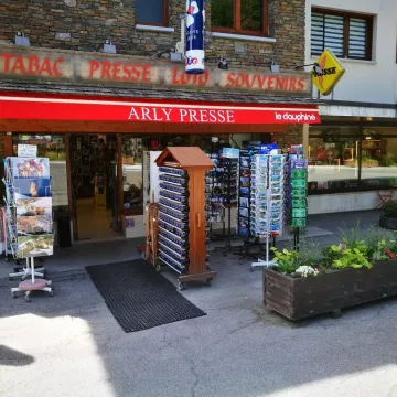 arly presse