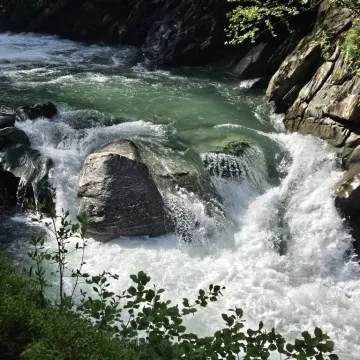cascade de la grotte