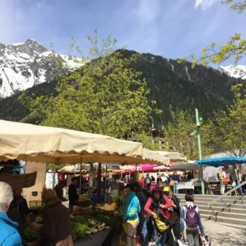 marché place du mont blanc