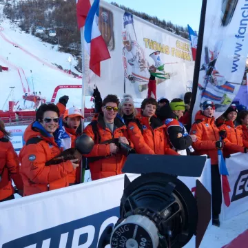 Ski club