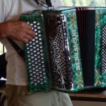 Soirée accordéon avec Marcel au Toî du Monde_Flumet