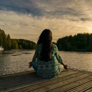 yoga au plan d'eau
