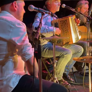 Soirée Folk Irlandais avec Inish Dew au Toî du Monde_Flumet