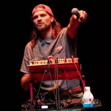 Spectacle aux berges - Au Sec'ours_Praz-sur-Arly
