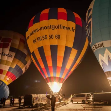 Night glow show_Praz-sur-Arly