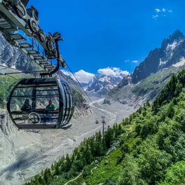 Télécabine de la Mer de Glace_Chamonix-Mont-Blanc