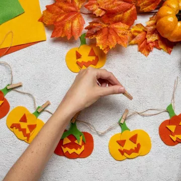 Atelier créatif - Création d'une guirlande d'halloween_Praz-sur-Arly