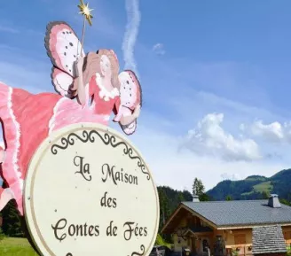 Musée "La Maison des Contes de Fées"_Notre-Dame-de-Bellecombe
