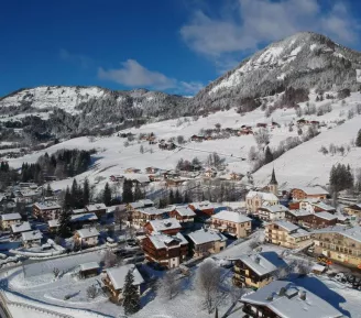 Praz sur Arly le village en hiver