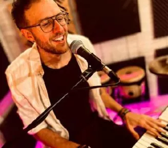 Thomas Jedar en concert - Local Bar Thomas Jedar en concert_Praz-sur-Arly